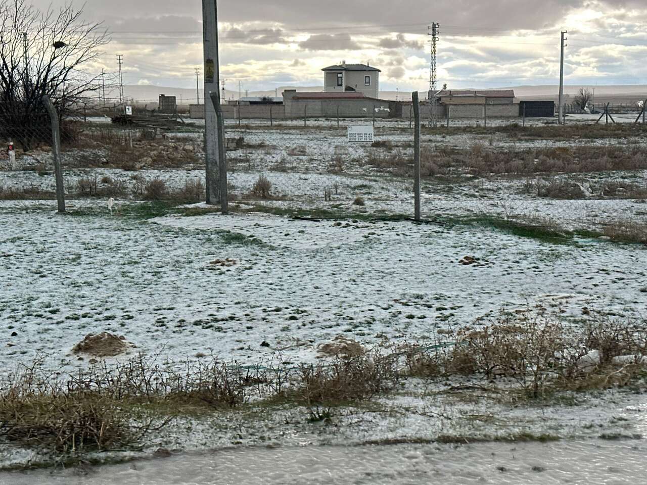 Konya’da etkili olan yağmur yerini dolu yağışına bıraktı 7